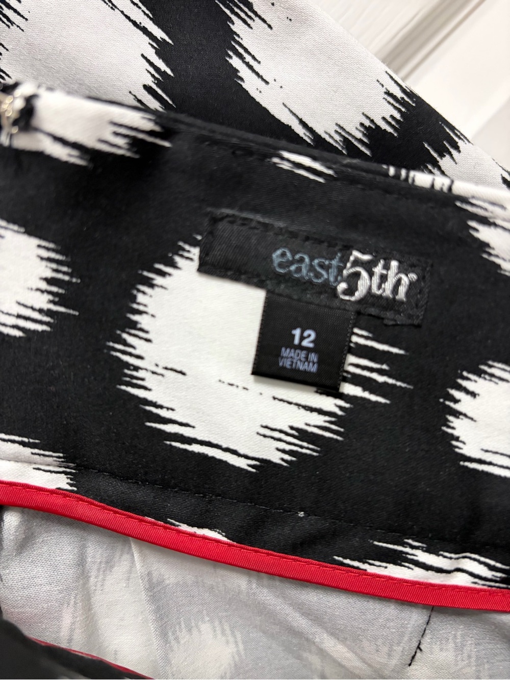 East 5th Black and White Spot A-Line Skirt NWT 12 - Picture 11 of 11